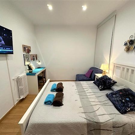 Rooms In The Center Of Barcellona Esterno foto
