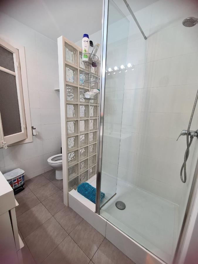 Rooms In The Center Of Barcellona Esterno foto